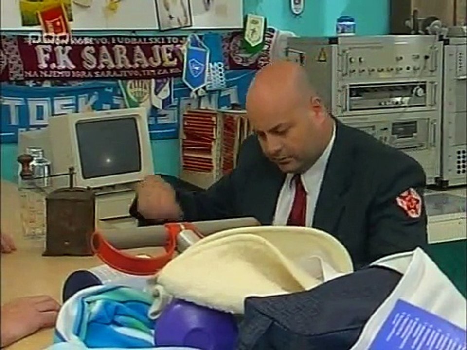 Naša mala klinika S7E8 Nič nas ne sme presenetiti