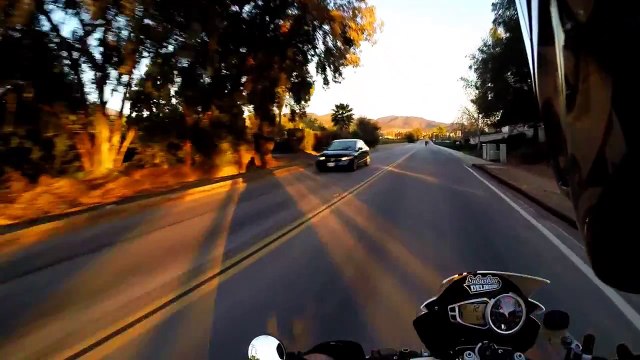 TRIUMPH SPEED TRIPLE 1050 GROUP HOOLIGAN RIDE | POWER WHEELIE MACHINE !!!