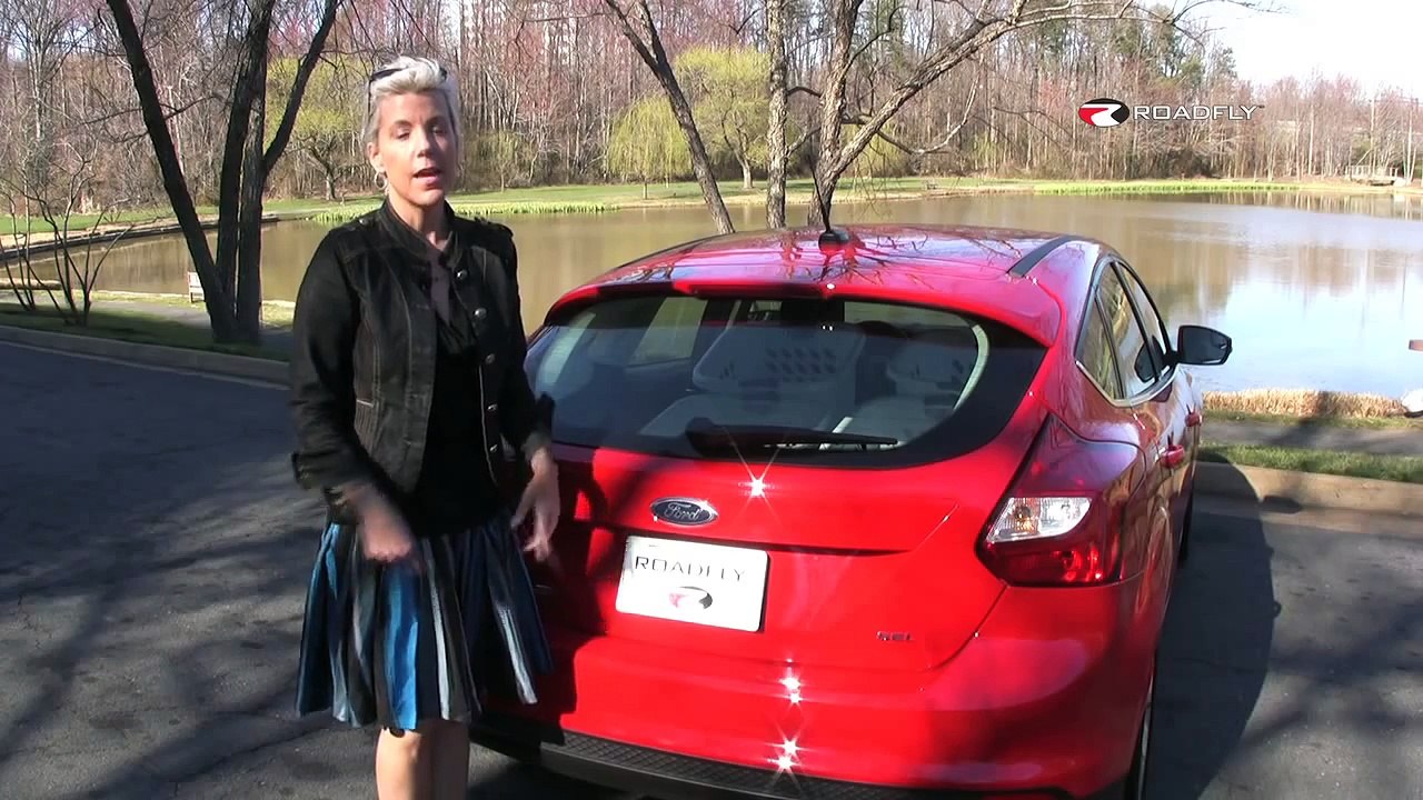 Ford Focus 2012 Test Drive & Car Review by RoadflyTV with Emme Hall
