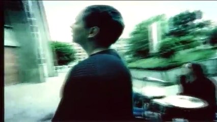 Tranzas - Debes Buscarte Un Nuevo Amor (Video Oficial)