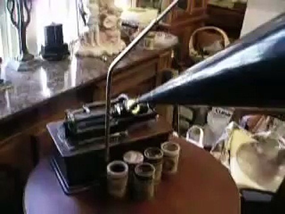 Phonograph