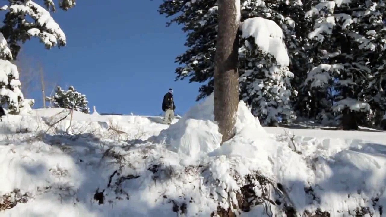 Skier loses pants