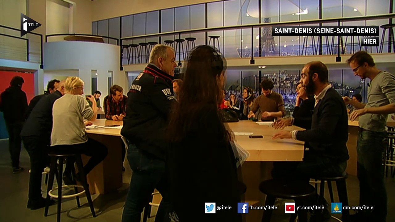 François Hollande s'adresse aux jeunes