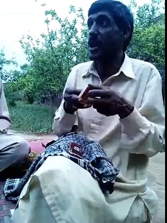 Amazing Pakistani Local Singer Sings Qwalli Must Watch!