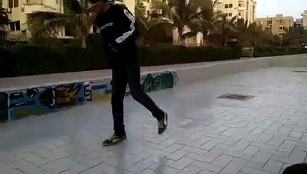 B boy Jonty powermoves session Pakistan peace Respect