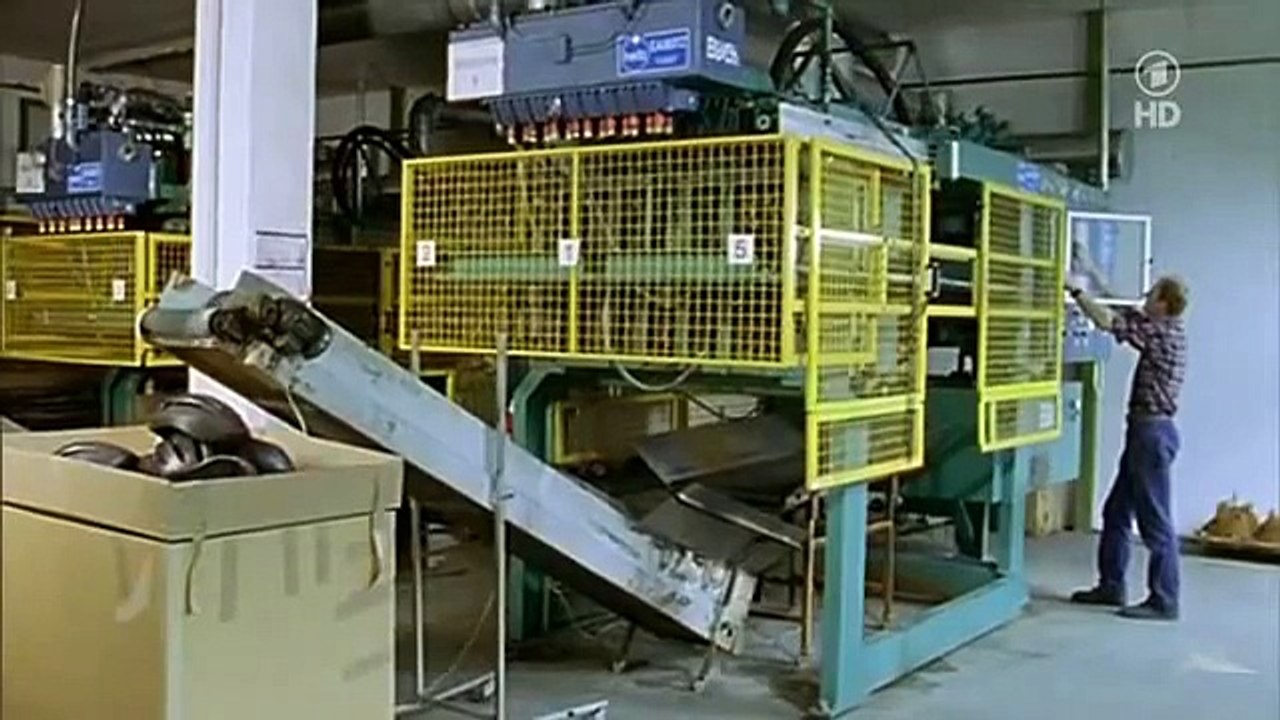 Wie entsteht ein Fahrradhelm - Sendung mit der Maus