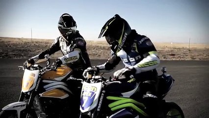 Крутой дрифт на мотоцикле с погоней.mp4