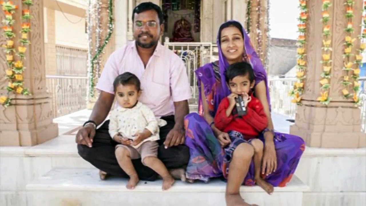 4 Yr Old Boy Has Worlds Biggest Foot - Rare Condition