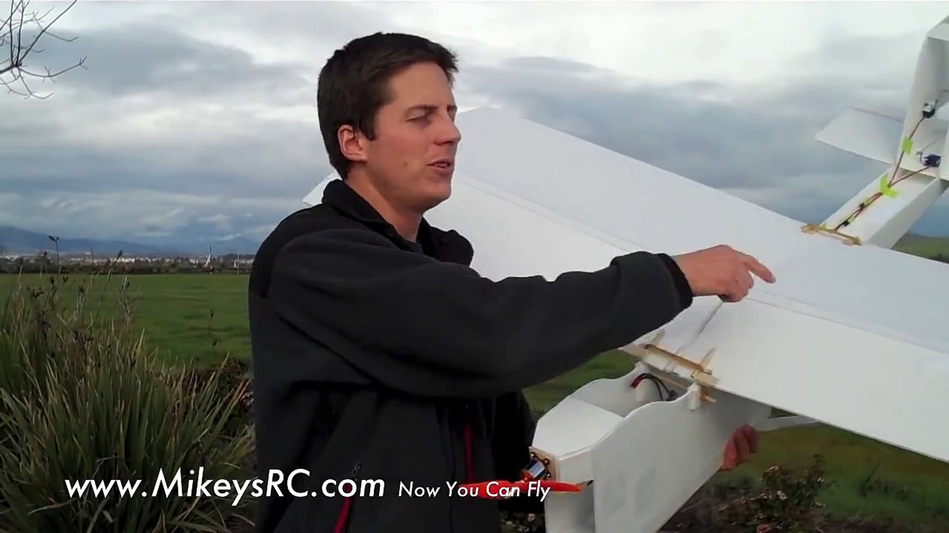 large slow flying rc planes