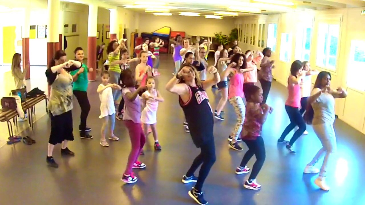 Stage Ragga Dancehall By Cla From L "Mek it Bunx"