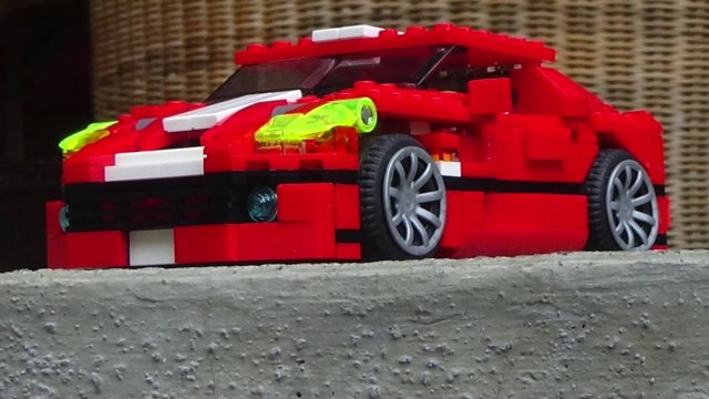 LEGO Creator 31024 le bolide rouge