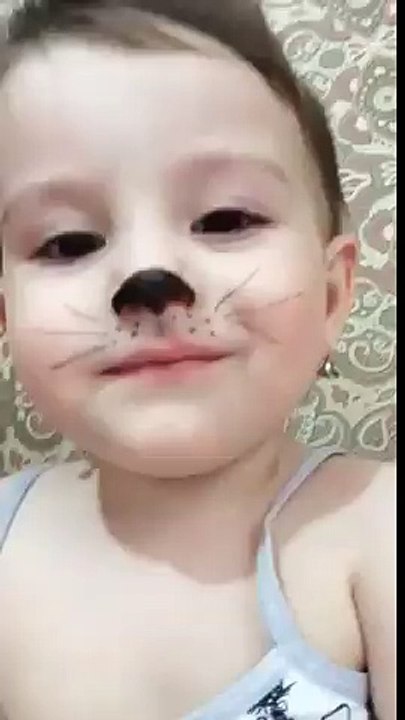 funny baby make every one funny