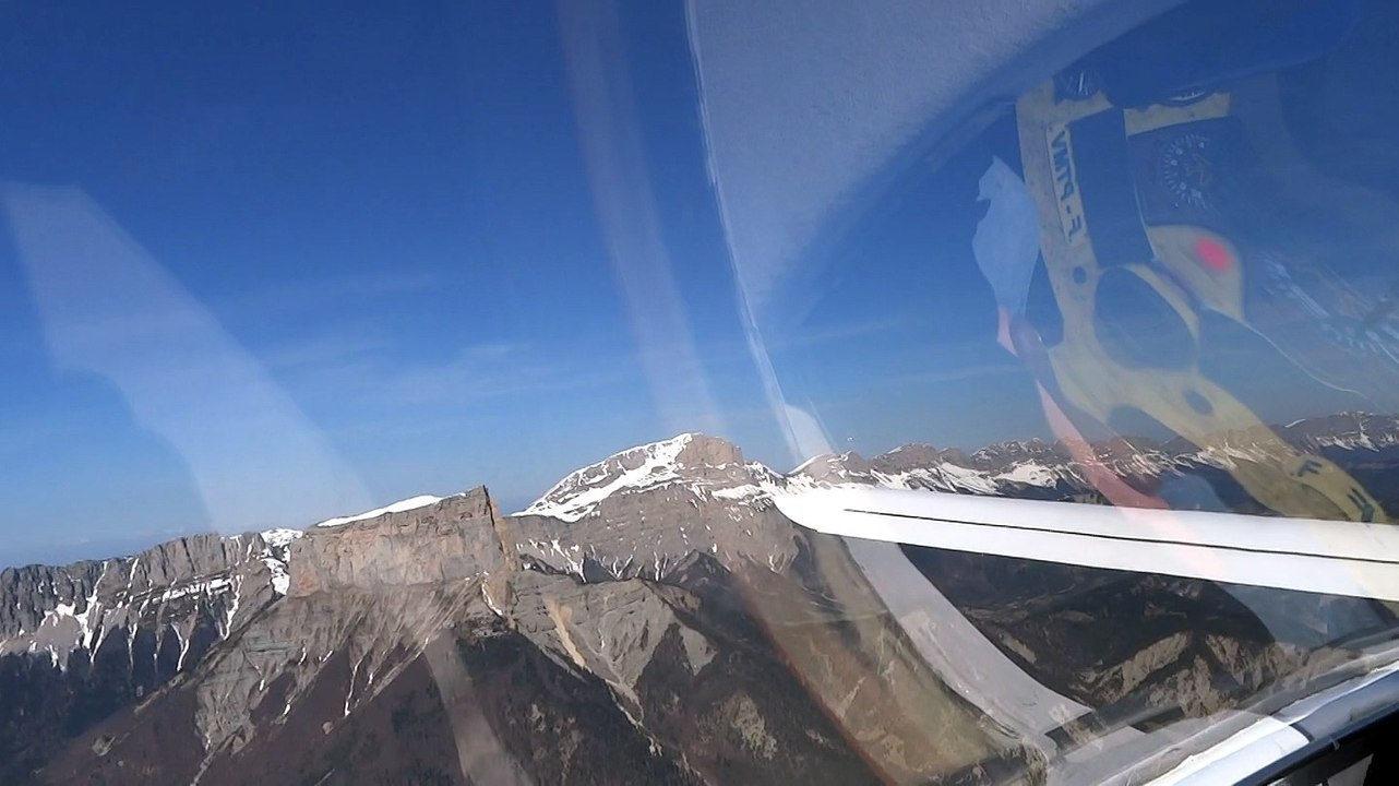 Vol en Rutan Cozy près du Vercors
