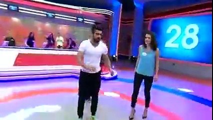 Ben Bilmem Eşim Bilir Ünlüler - Kıvır Kıvır