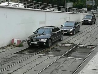 Типичное утро российских водителей на перекрёстке Свободы и Волоколамского шоссе 🚗