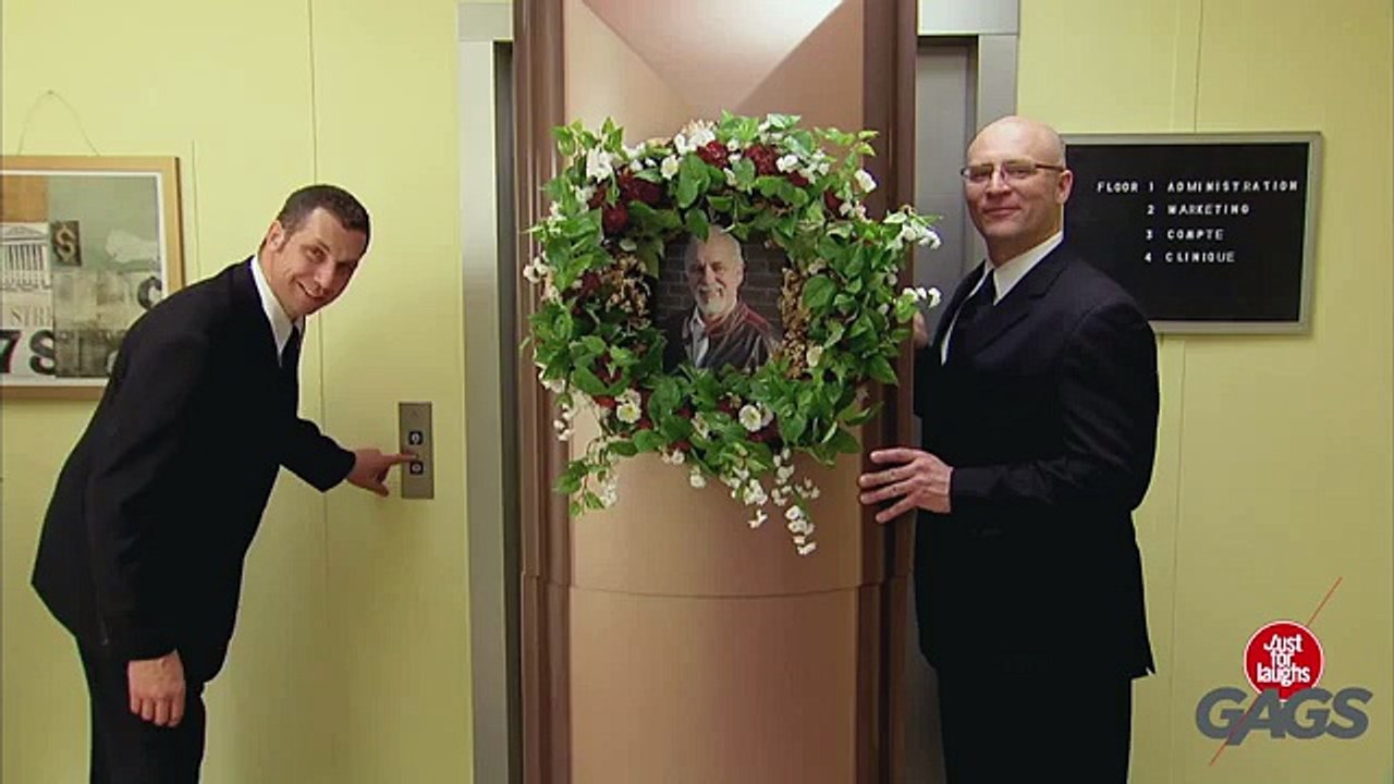 Dead Corpse in Elevator -