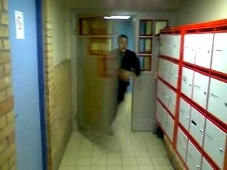 Caron cache boite o letre