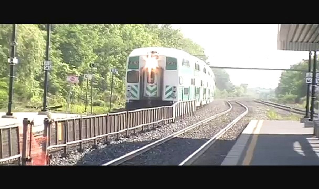 GO Train from Burlington to Toronto-Saturday May 29th 2010