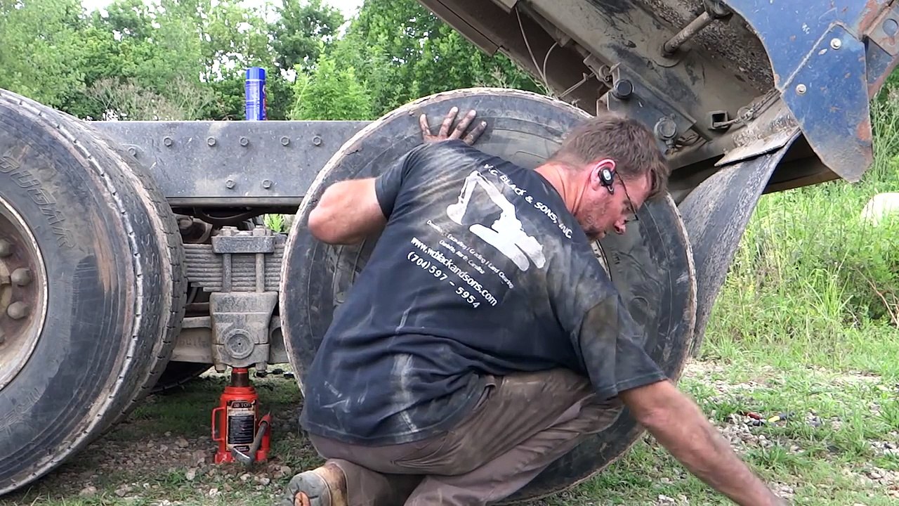 How To Replace Brakes On A Dump Truck (HD)