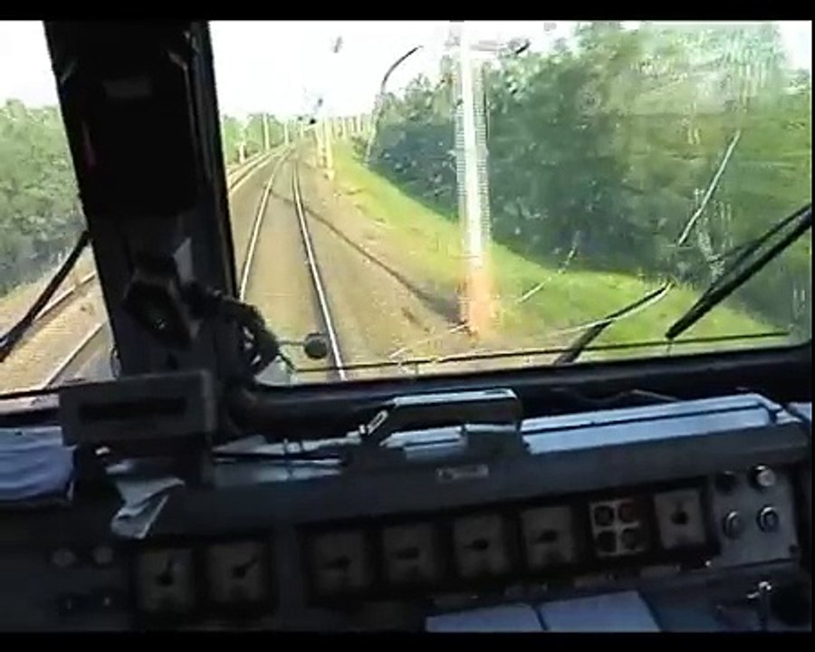 Видео из кабины электровоза ЧС6 с поездом №159 ''Аврора''