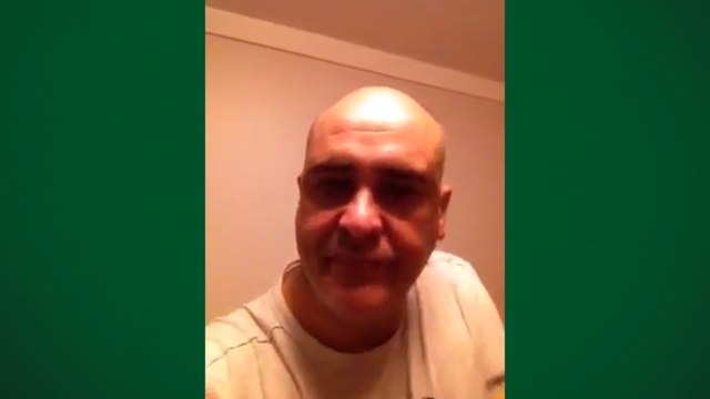 Marcos ‘imita’ Romarinho e tira sarro de eliminação do Corinthians