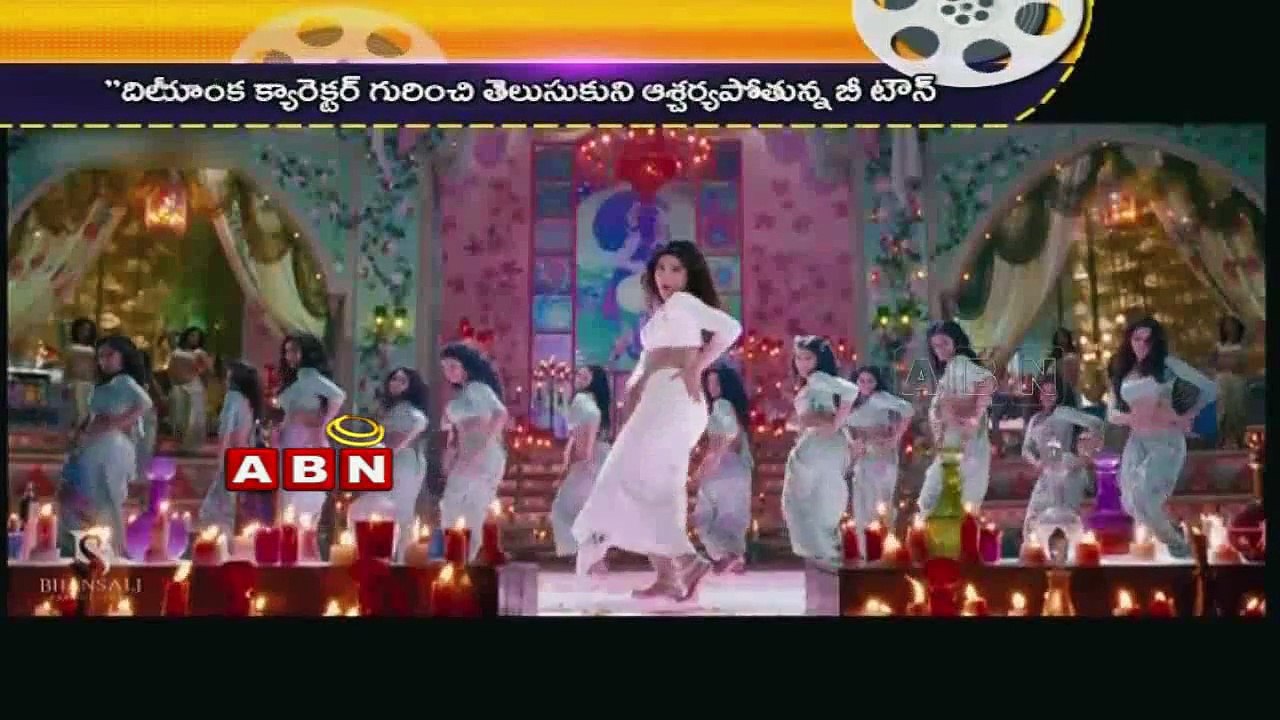Priyanka showed Acting Proficiency Dil Dhadakne Do Movie (20 - 04 - 2015)