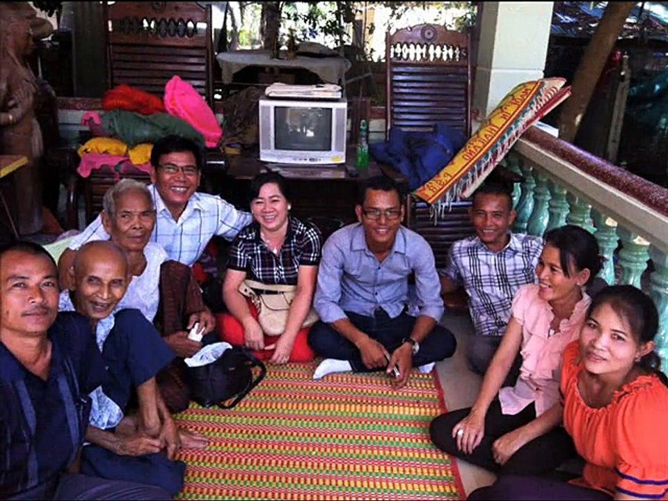 Kun puk mdayលោកពុក-អ្នកម៉ែមានគុណ