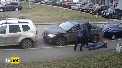 Önce dövüp bayılttı sonra dönüp ayılttı