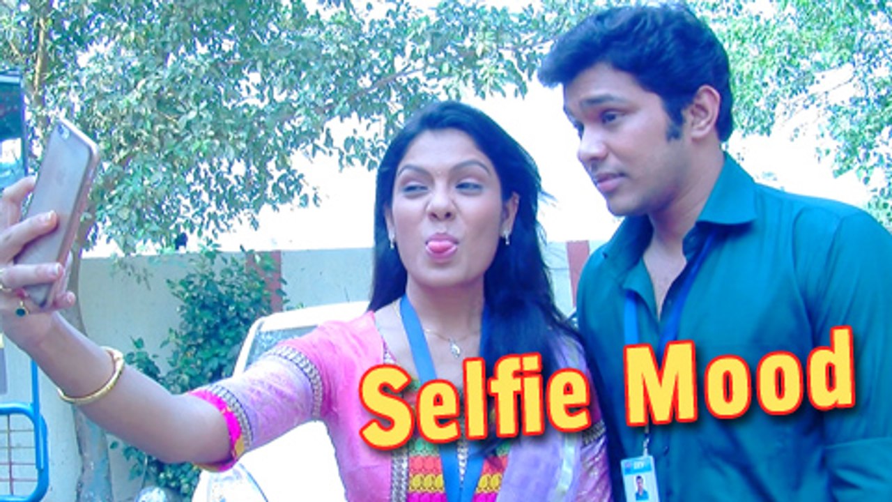 Suruchi Adarkar & Suyash Tilak Click Selfies! - On Set Fun - Ka Re Durava - Zee Marathi Serial