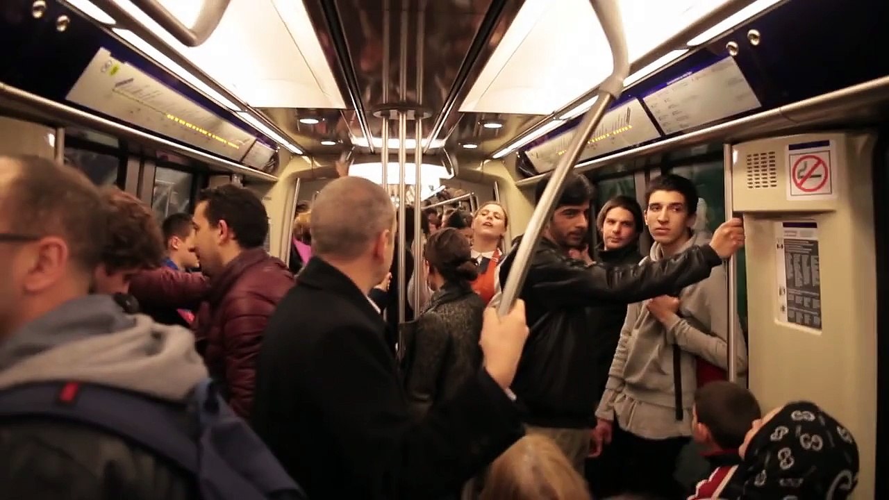 Quand Michel et Augustin recrute dans le métro !