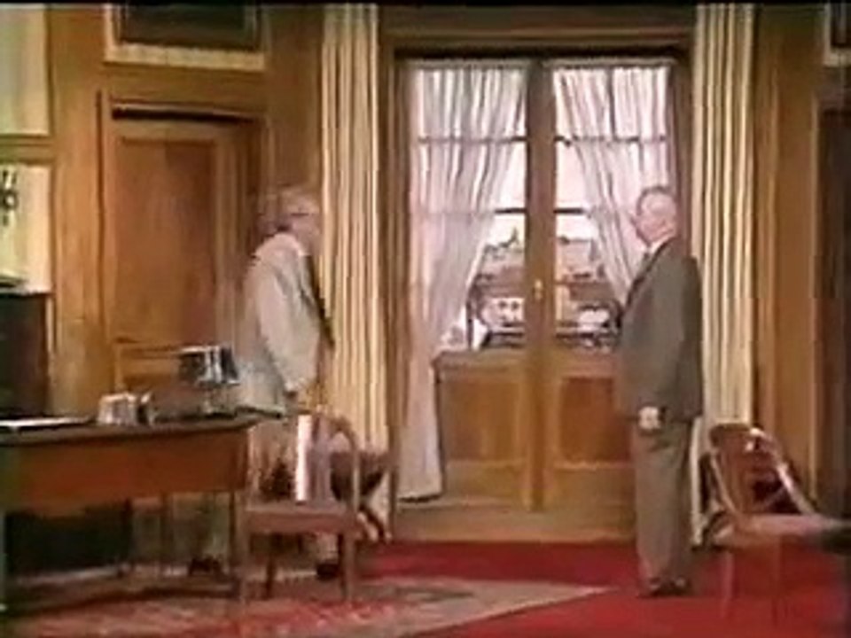 Au Théatre Ce Soir - Robert Lamoureux-L'amour Foot 1993.flv