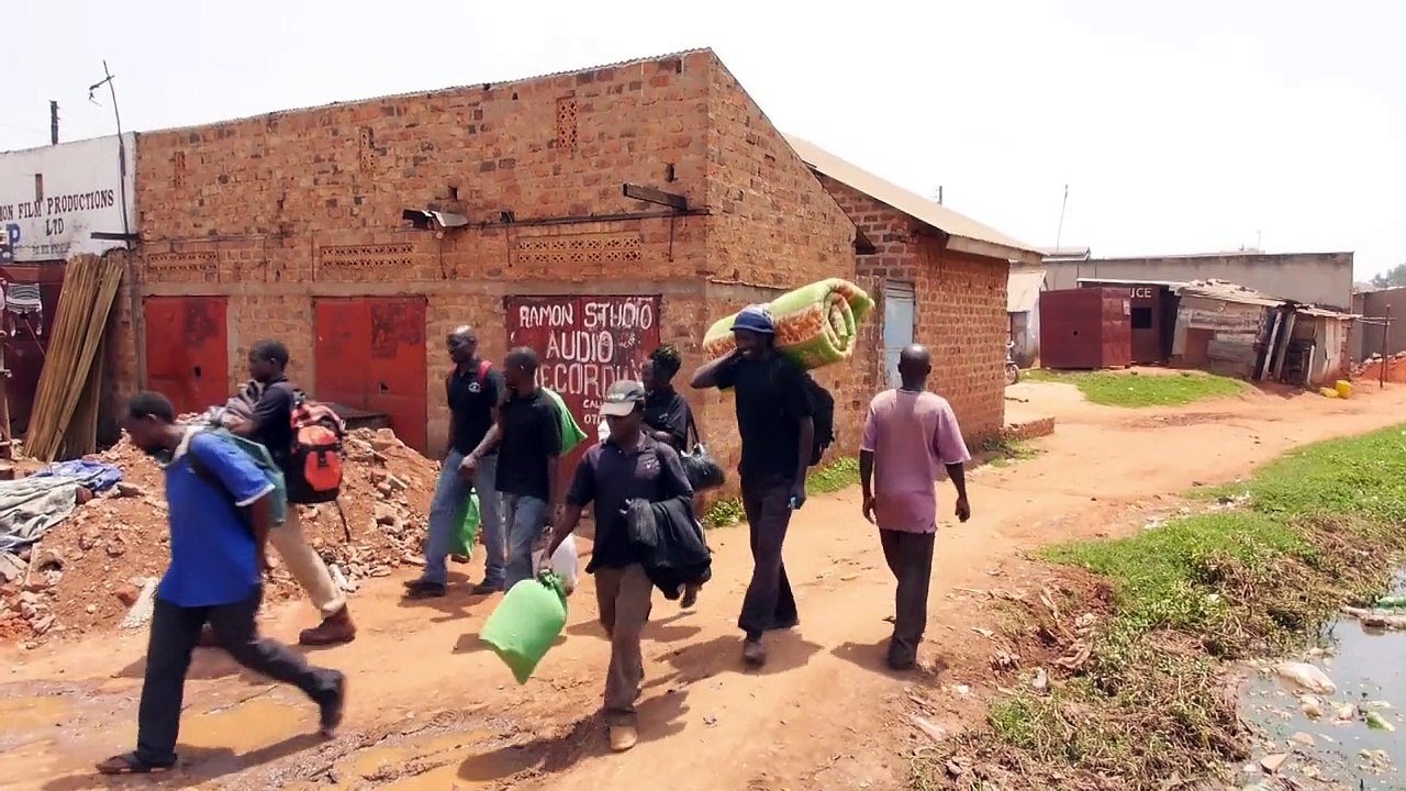 "wakaliwood": actionfilme aus dem slum