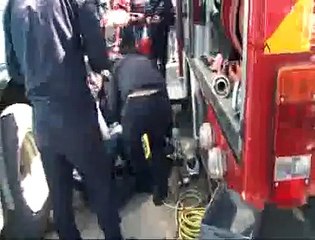 Halk otobüsü bir kişiyi ezdi