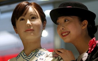 Toshiba's Life-like Droide Receptionist Helps Customers In Japan