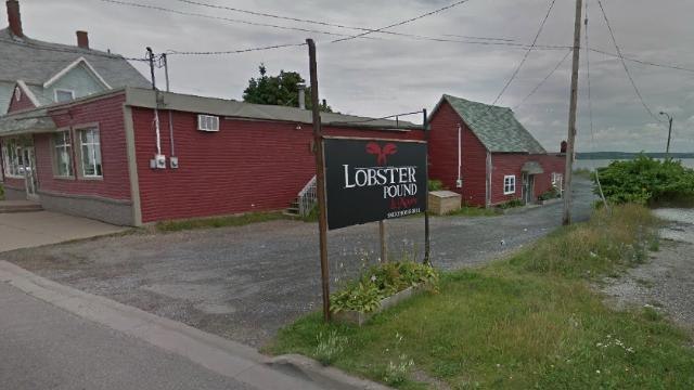 Canadian seafood restaurant apologizes for banning small screaming children