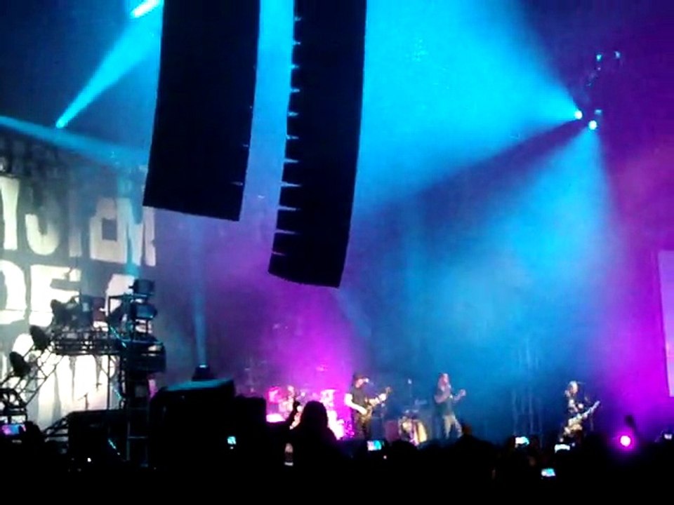 System Of A Down - Soldier Side / BYOB - Lyon 14 avril 2015 .