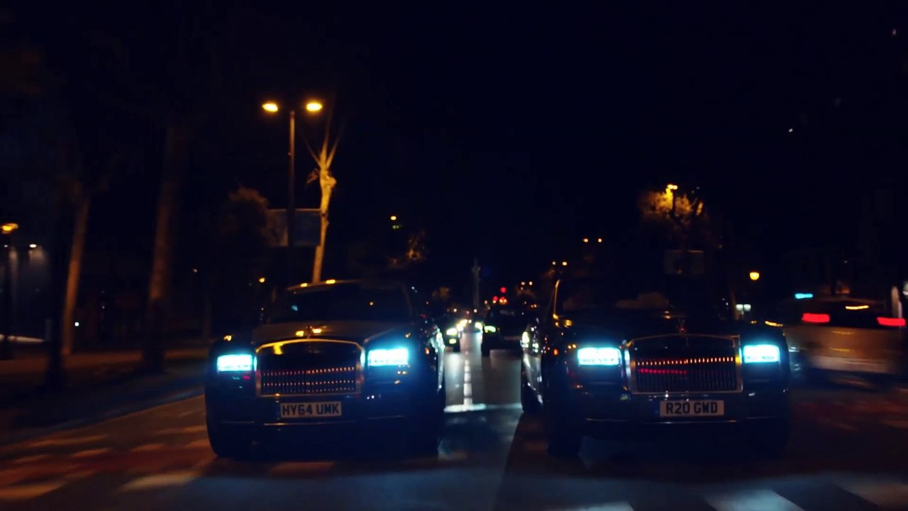 EM MOVIMENTO Rolls-Royce Phantom Coupé 2015