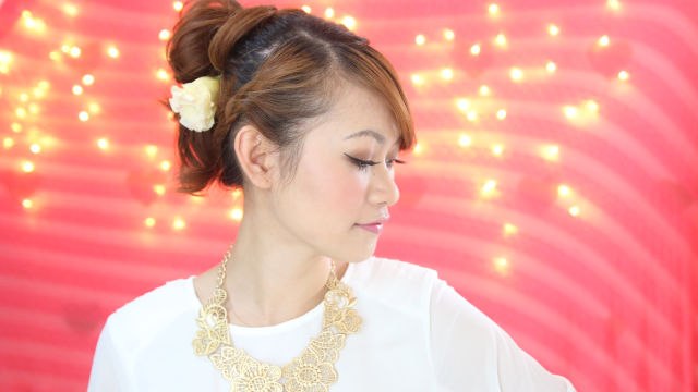 Allure Insiders - Simple Bridal Makeup and Hair Tutorial