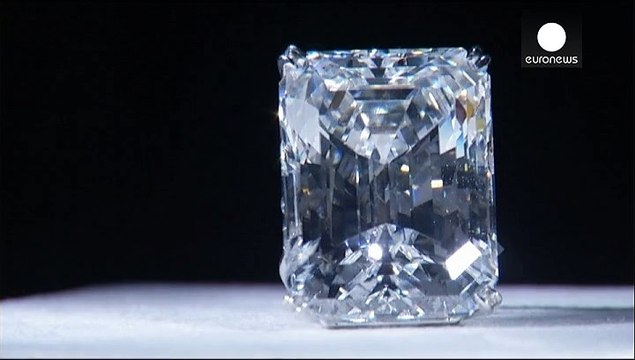 Un diamant rare de 100 carats aux enchères