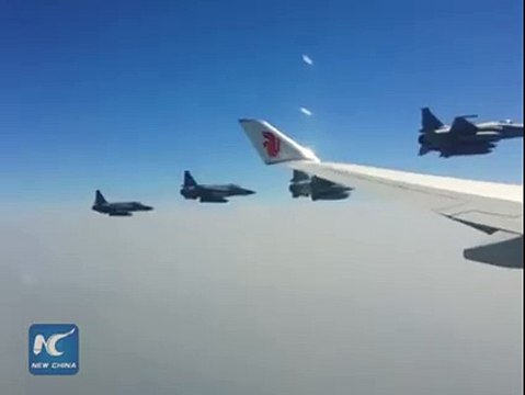 Pakistan Air Force JF-17 Jets Escorting Chinese President Plane