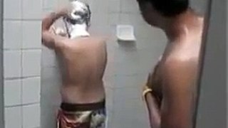 Funny Shampoo Prank in Shower ! - Прикол с Шампунем в Душе !
