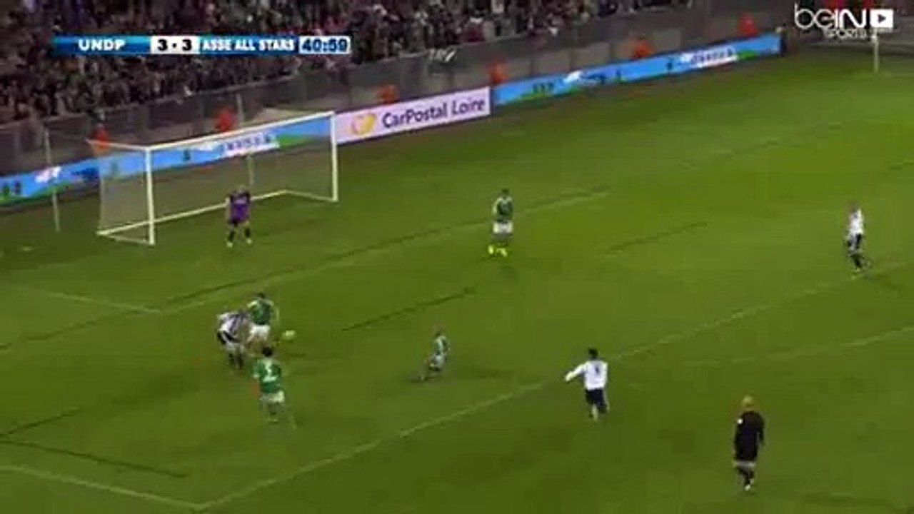 Charity match - Zidane, Ronaldo and Friends v. ASSE All Stars 4-3 Ronaldo second goal