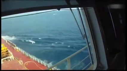 Somali pirates VS Private security . Polemic REAL FOOTAGE