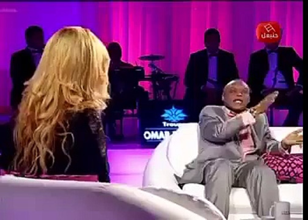 صلاح مصباح  يتنرفز على مقدمة برنامج قناة حنبعل ويغادر والمقدمة تجري وراه سي صلاح سي صلاح  - شاهد السبب !!