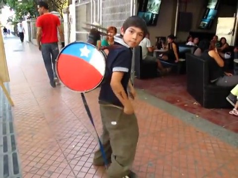 A one kid band : drumming and dancing chinchinero