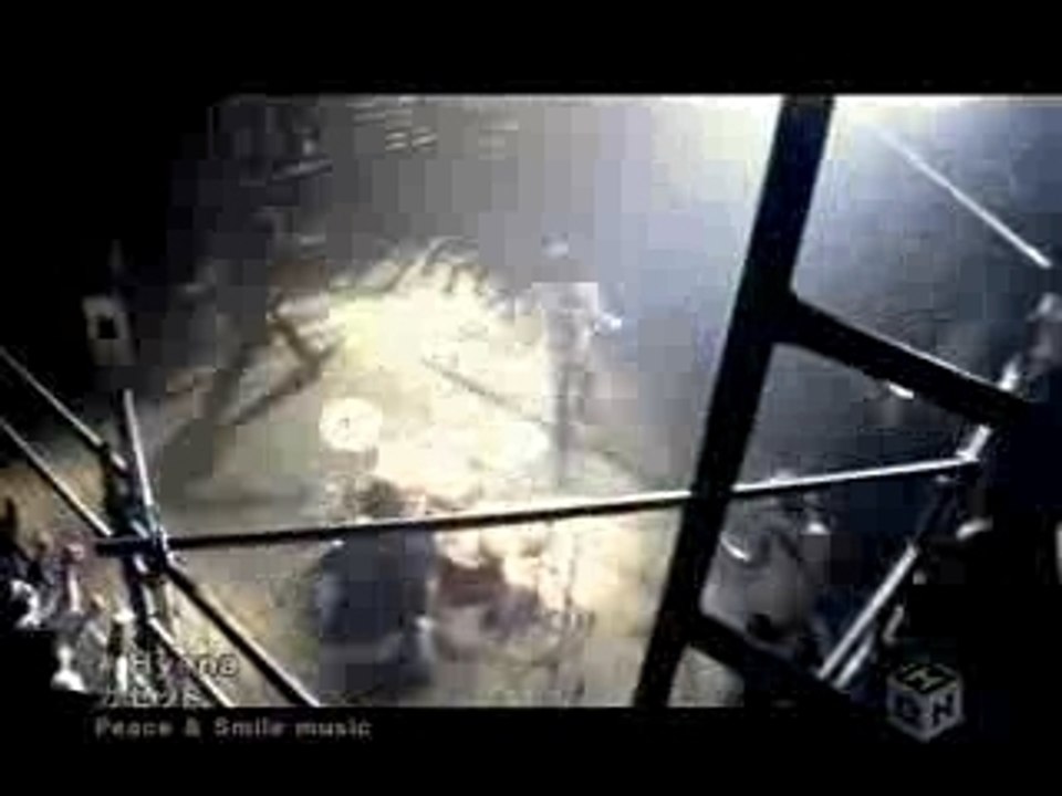 The GazettE - Hyena