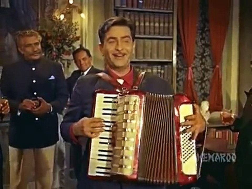 Sangam - Har Dil Jo Pyar Karega - Lata Mangeshkar, Mukesh, Mahendra Kapoor