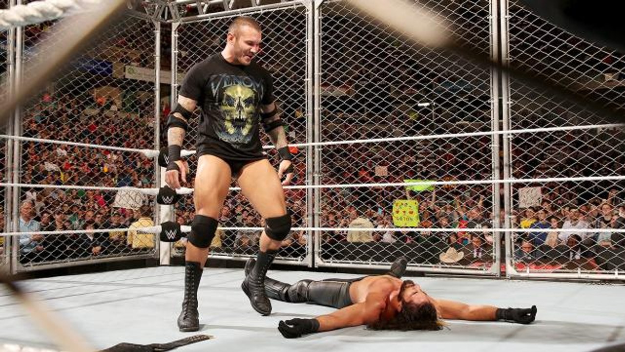 RANDY ORTON HITS SETH ROLLINS WITH AN RKO: RAW, APRIL 20, 2015