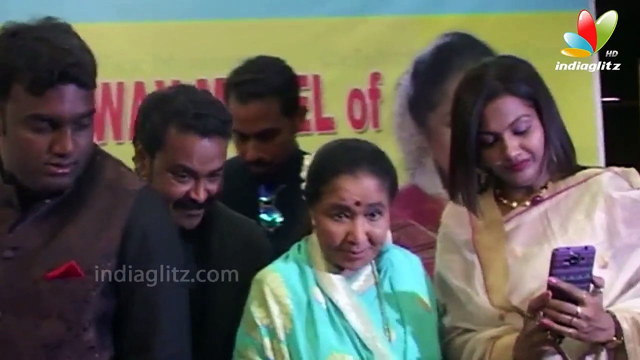 Asha Bhosle & Sharad Pawar Unveil Wax Statue at Wankhede Stadium