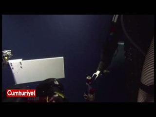 600 metre derinlikte 12 metrelik balinayla karşılaşma anı